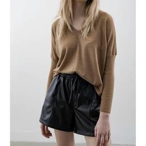 NEW MELISSA NEPTON sunday pullover in gold